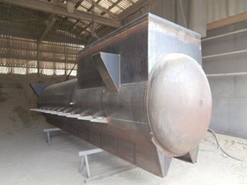 サビ・汚れの除去/タンクローリー before